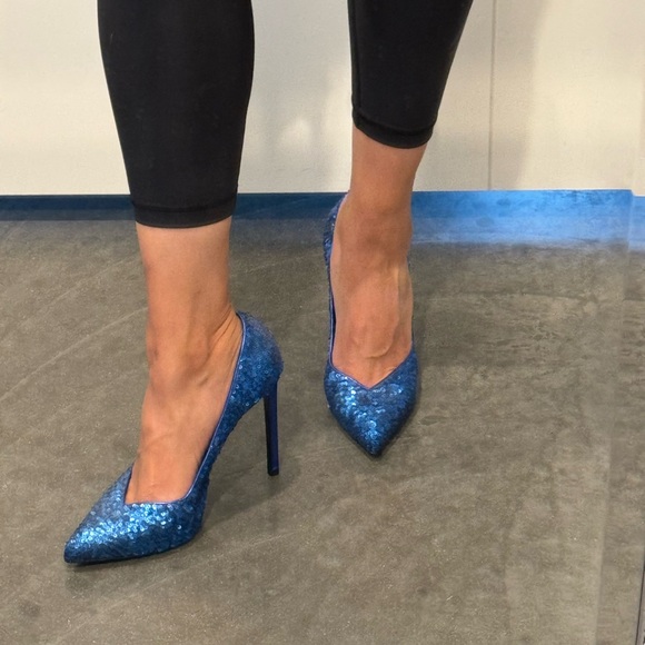 Saint Laurent electric blue sequin size 38.5 pumps - Picture 8 of 8